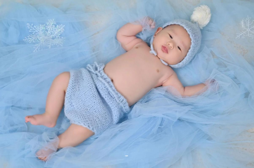 广州代怀试管生子二个月的宝宝